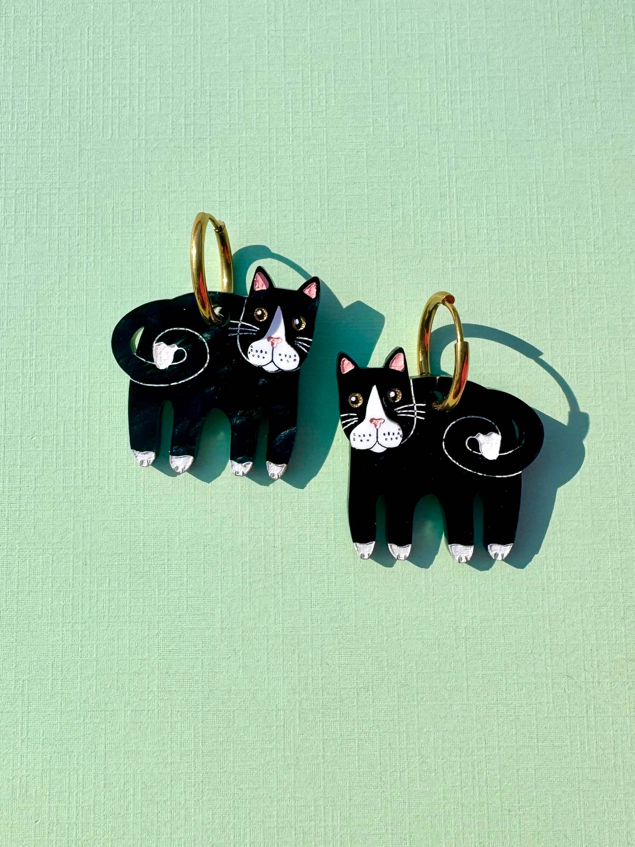 Twiggy the Kitty Earrings