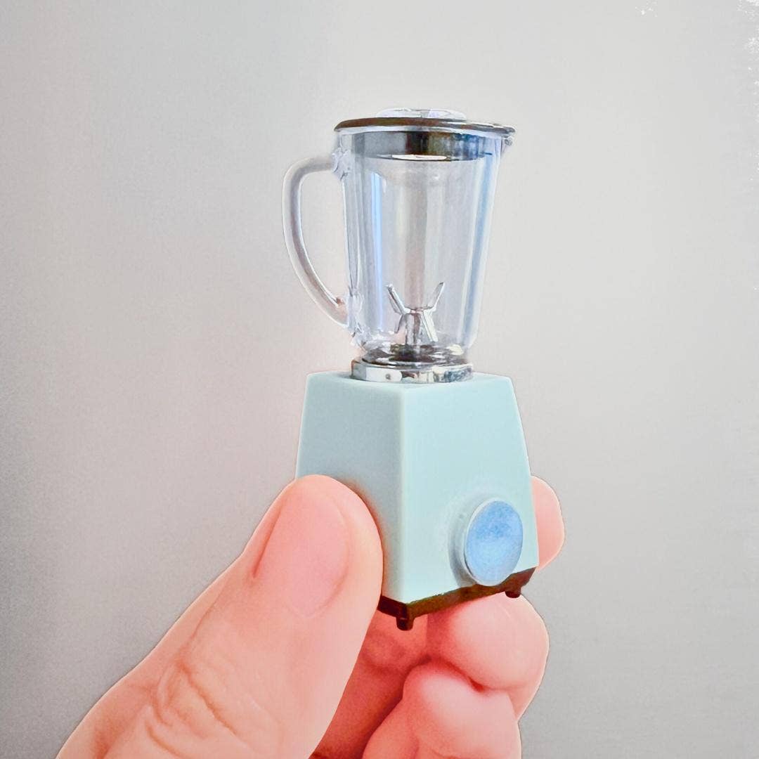 Mini Retro Blender Magnet