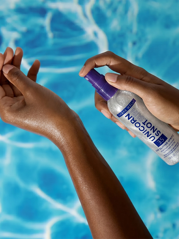 SPF 35 Glitter Spritz: Platinum