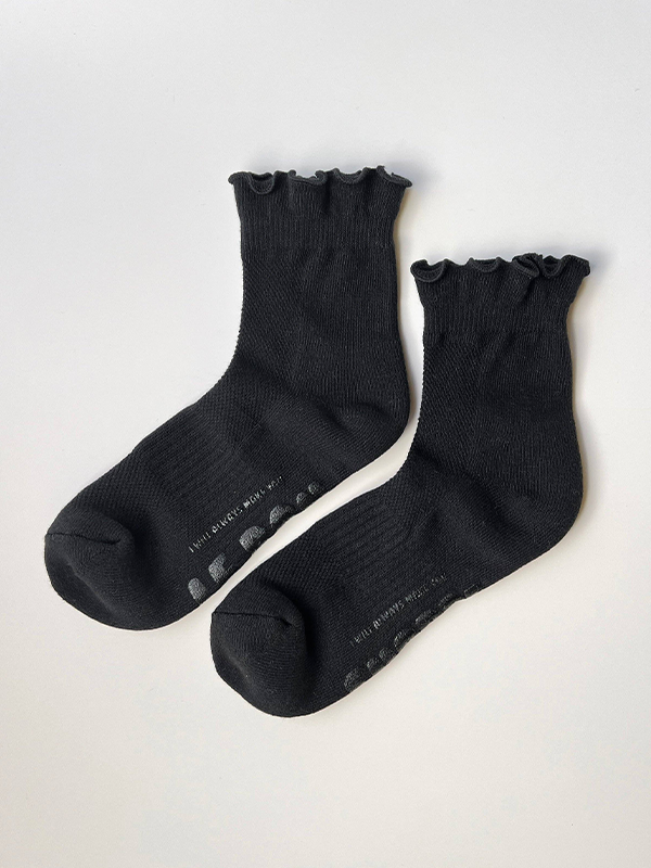 Ruffled Hugger Crew Socks: Black