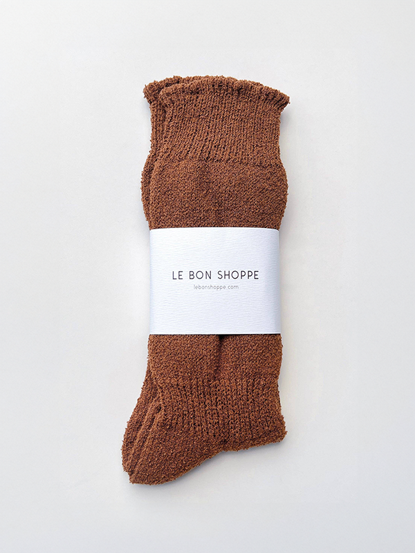 Airy Puffin Socks: Whisky