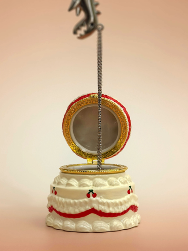 Trinket Box: Fruit Cake