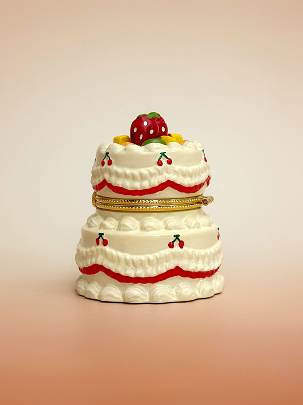 Trinket Box: Fruit Cake
