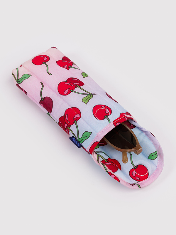 Puffy Glasses Sleeve: Cherries