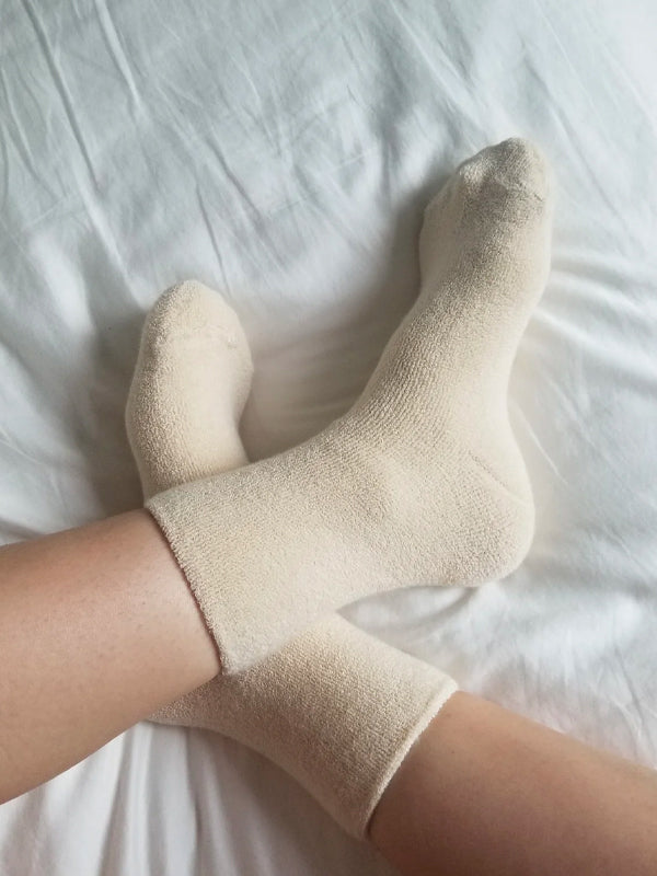Cloud Socks: Ecru