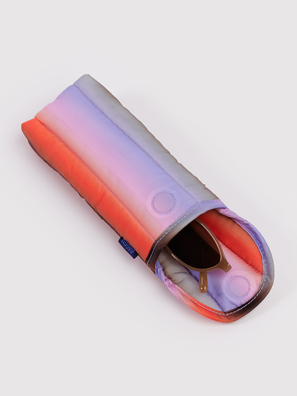 Puffy Glasses Sleeve: Gradient Stripe Poppy & Lilac