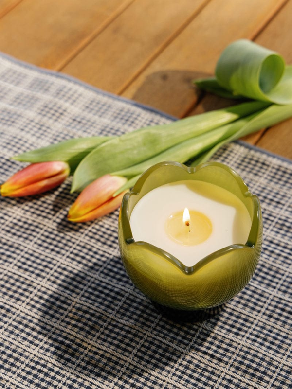 Tulip Glass Candle: Verbena & Lemongrass