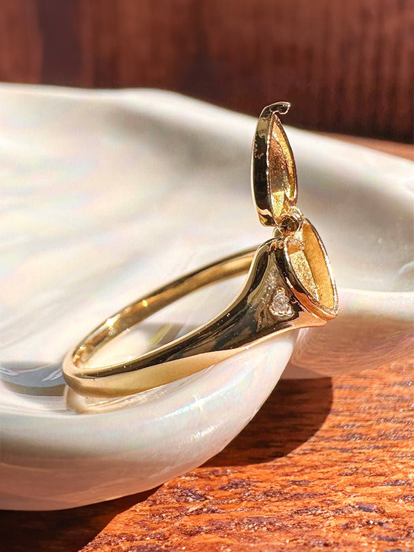 Heart Locket Ring: Gold