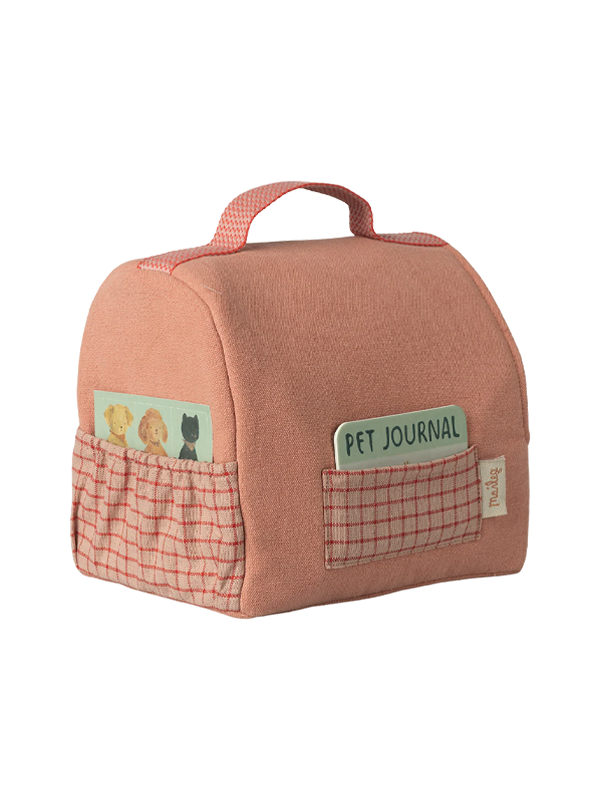Pet Carrier: Coral