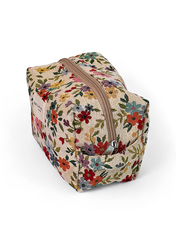 Squared Makeup Bag: Blum