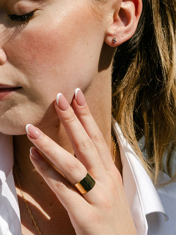 Sunset Crystal Studs: Gold