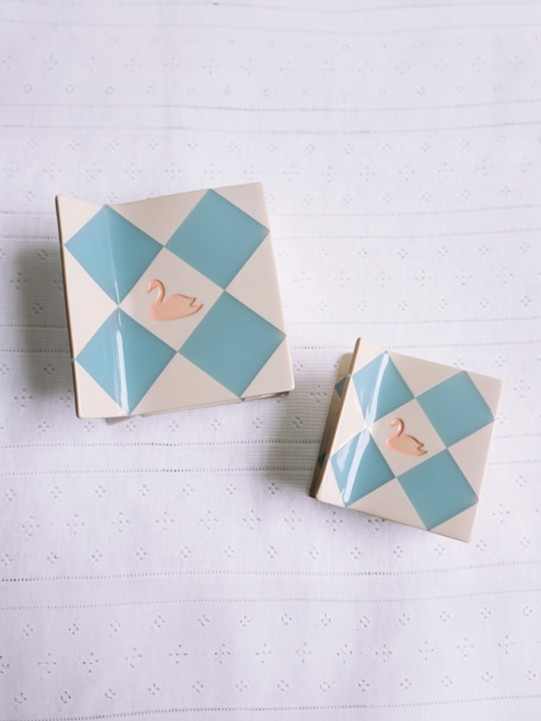 Swan Patchwork Claw: Small