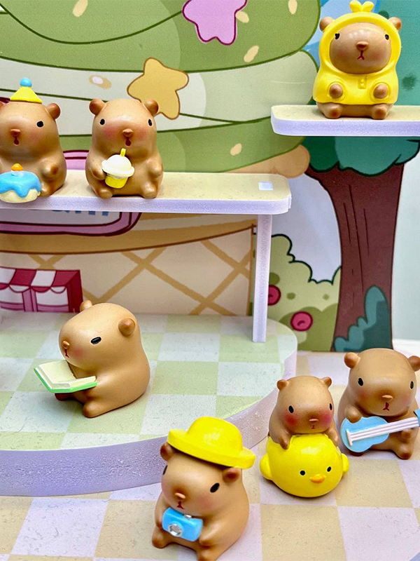 Capybara Miniatures Blind Box: Assorted