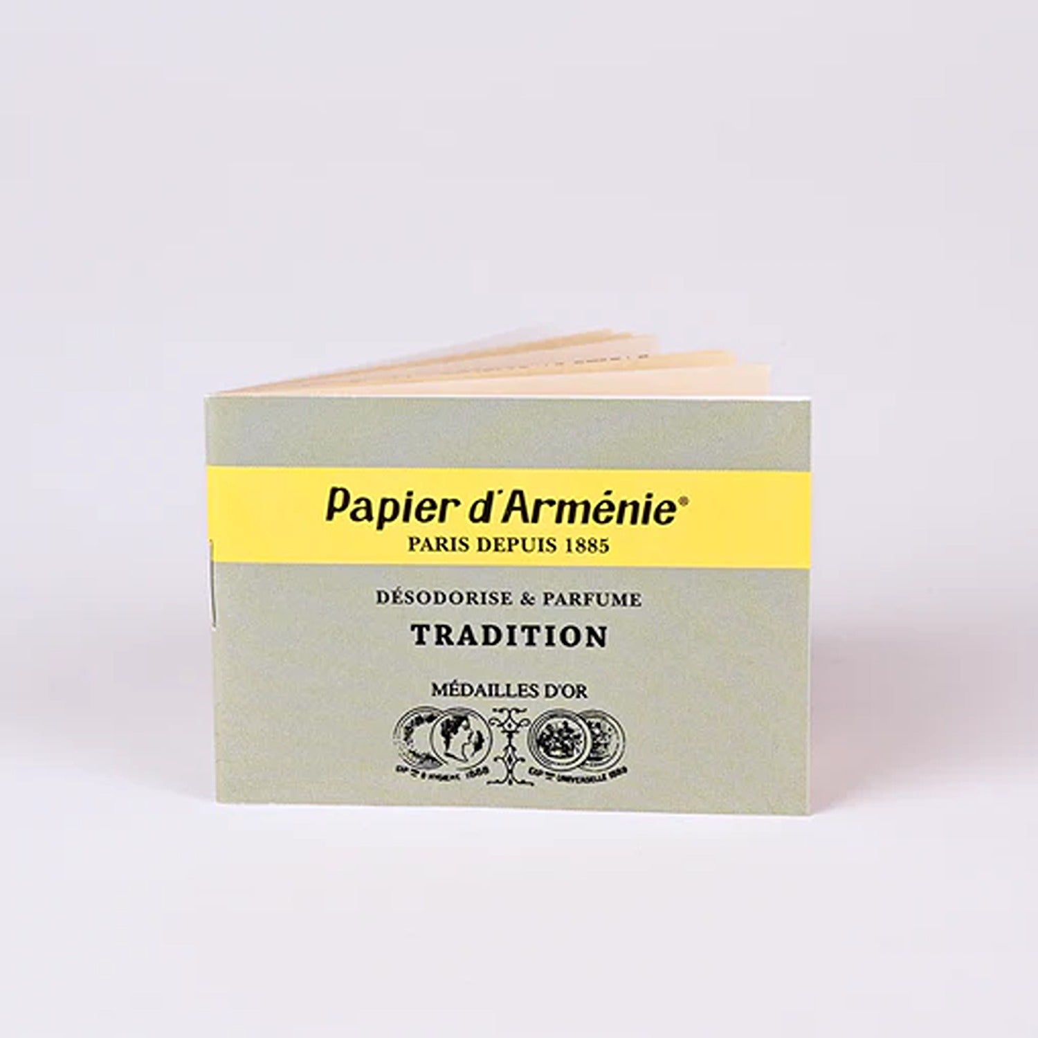Papier d'Arménie Incense Booklet: Tradition, featuring aromatic Armenian incense papers designed for creating a calming and fragrant atmosphere.