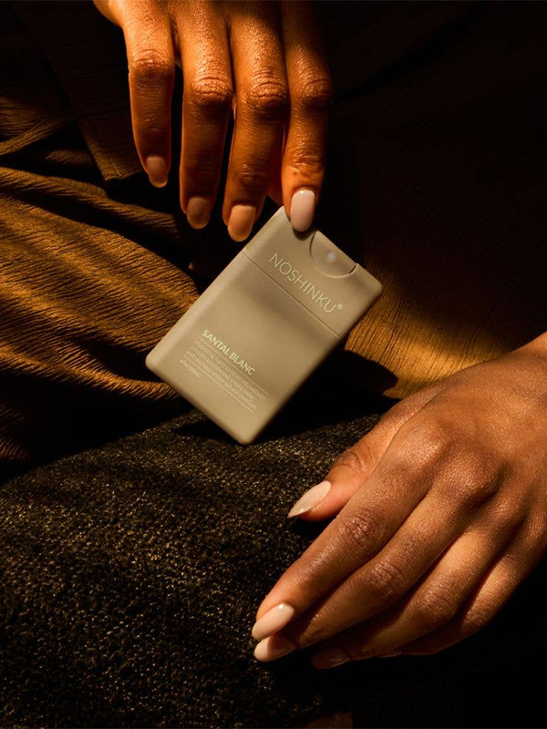 REFILLABLE Nourishing Pocket Sanitizer: Santal Blanc