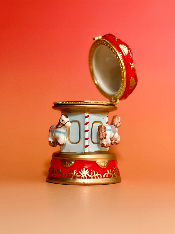 Trinket Box: Carousel