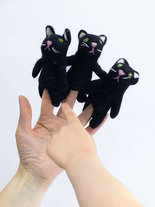 Black Cat Finger Puppet