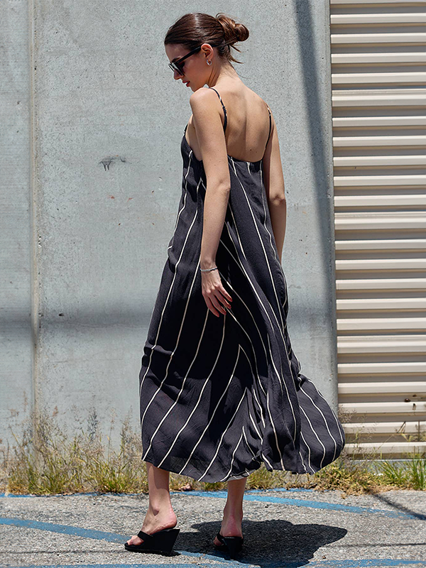 Natural Stripe Vacation Dress: Charcoal Navy