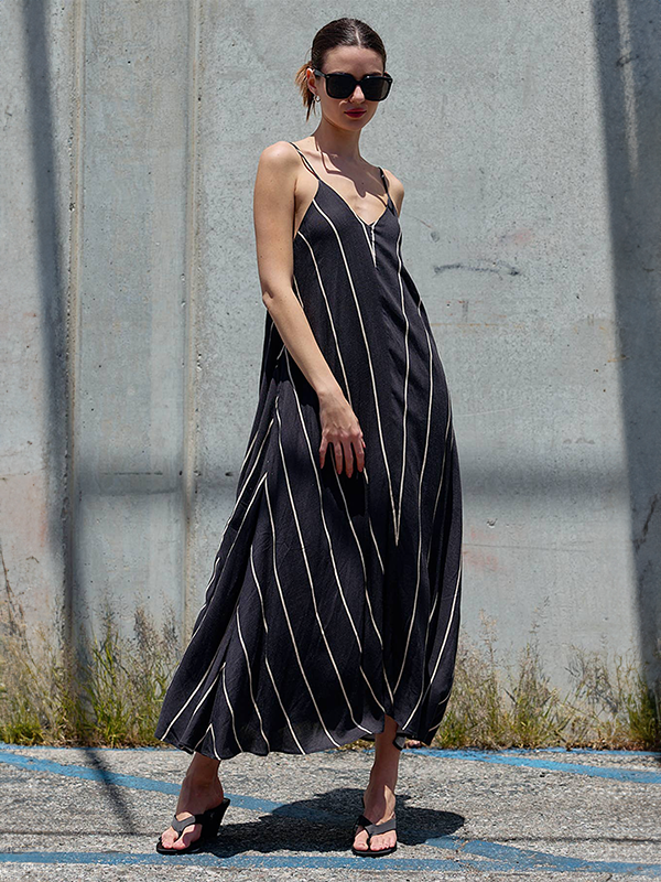 Natural Stripe Vacation Dress: Charcoal Navy