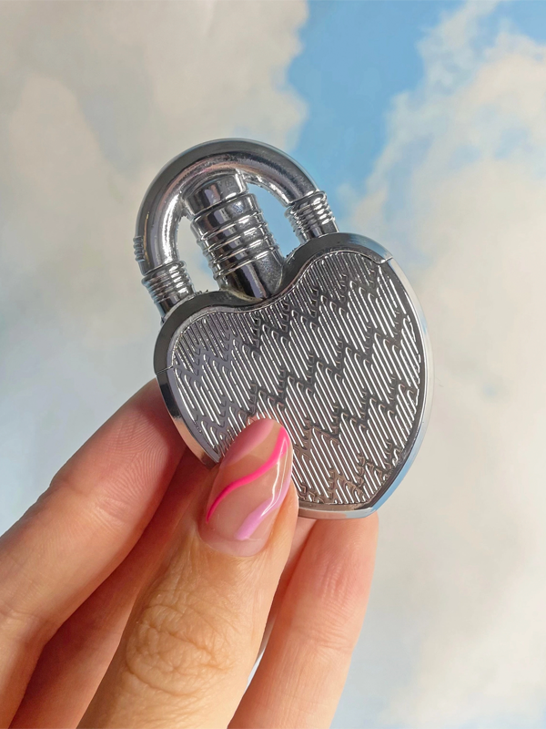 Heart Lock Lighter: Silver (Refillable)