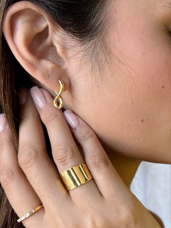 Loopty Loo Hoops: Gold