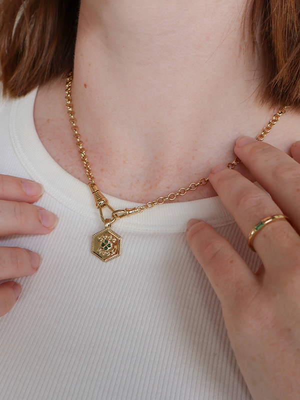 Good Luck Necklace: Gold