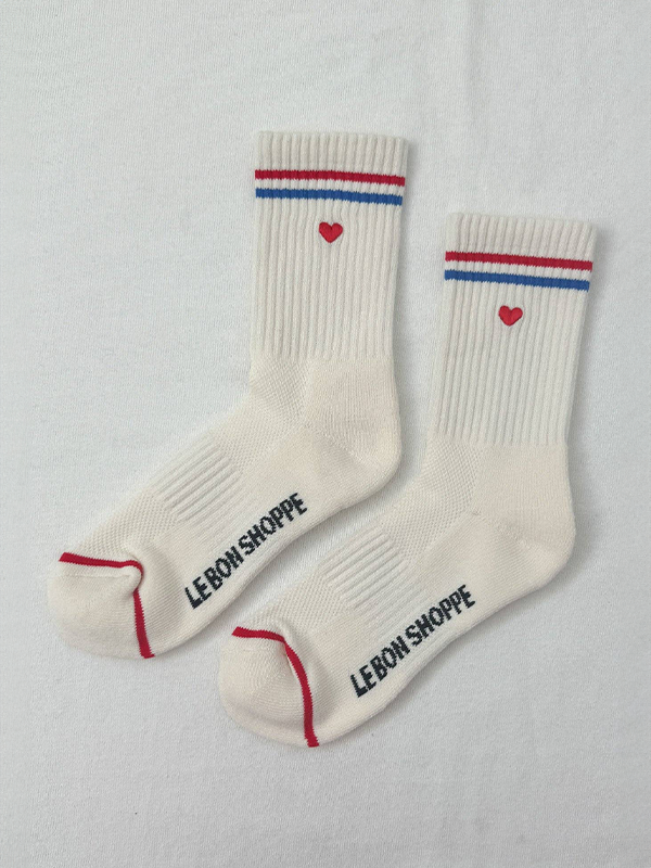 Embroidered Boyfriend Socks: Milk with Heart