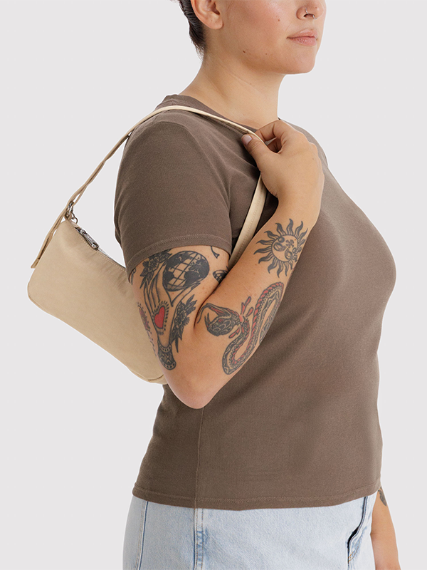 Nylon Pochette: Custard