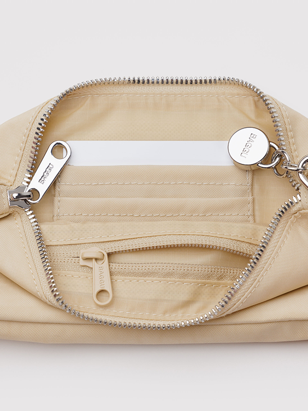 Nylon Pochette: Custard