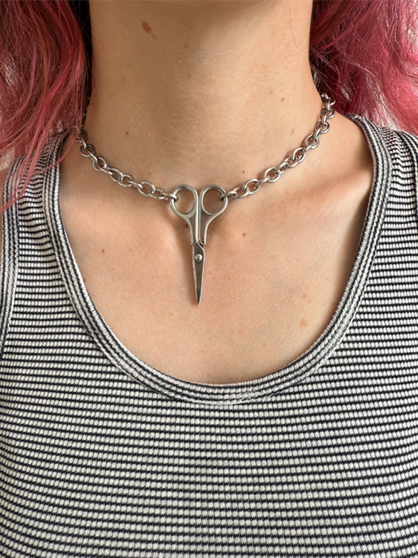 Scissor Necklace: Silver