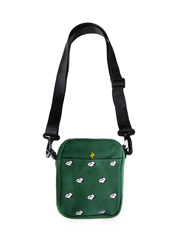 Snoopy Embroidered Crossbody Bag: Snoopy Forest