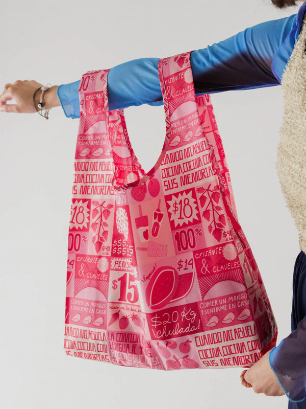 Standard Baggu in Mercado, featuring a stylish and versatile design with a unique pattern, perfect for everyday use and carrying your essentials with ease.